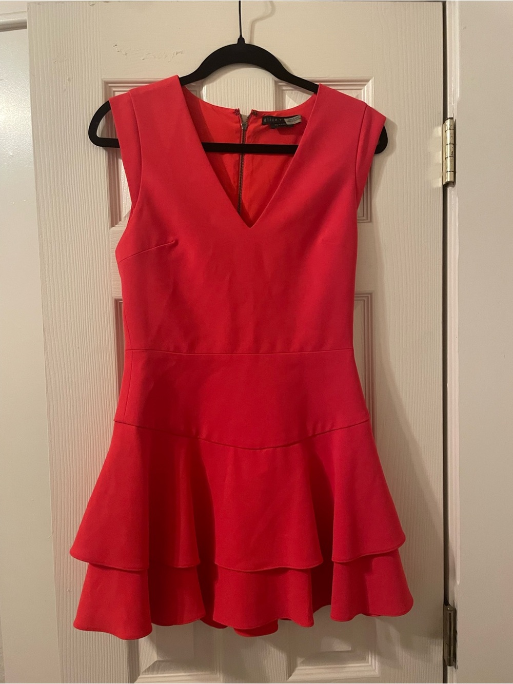 Alice + Olivia Coral Pink Tiered V‑Neck Skater Dress